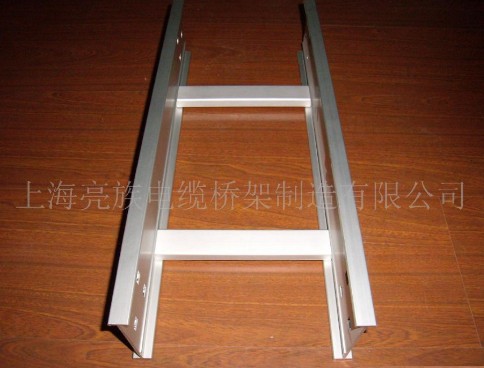 梯（tī）式電纜橋架的選用要點